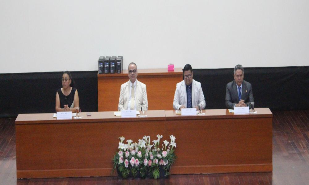 Se graduaron 20 estudiantes de la Licenciatura en Ingeniería Civil