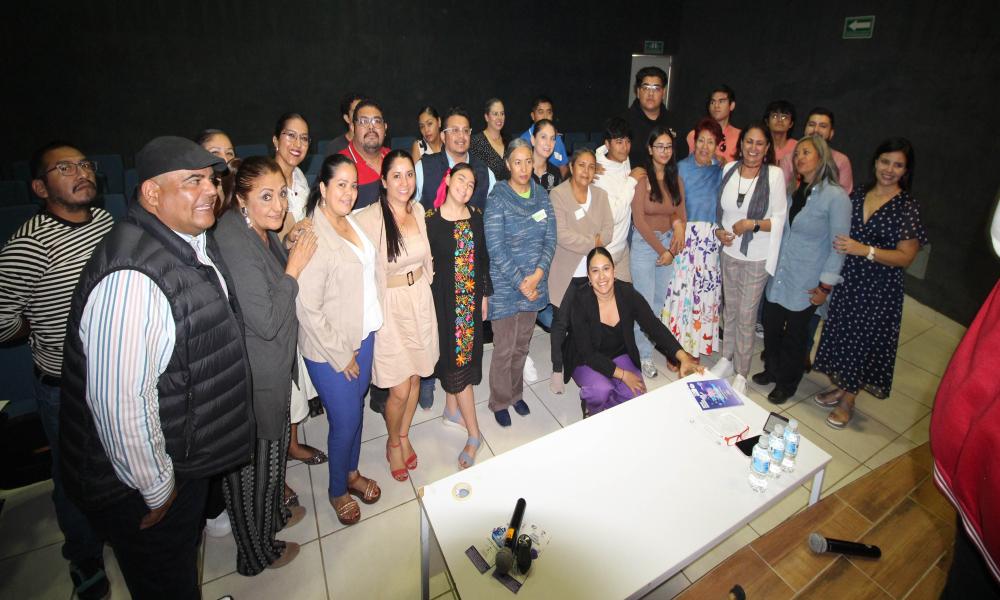 Firman carta intención de colaboración entre CUCosta, Atala Apodaca, A.C. y CLADEM