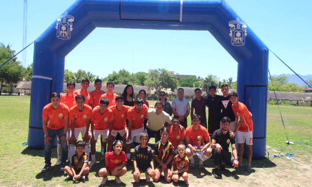 ¡Pedacera FC es Campeón en la Liga Leones Negros CUC 2025-A!