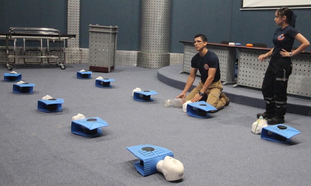 Conforman brigadas internas de Protección Civil en CUCosta con capacitación especializada