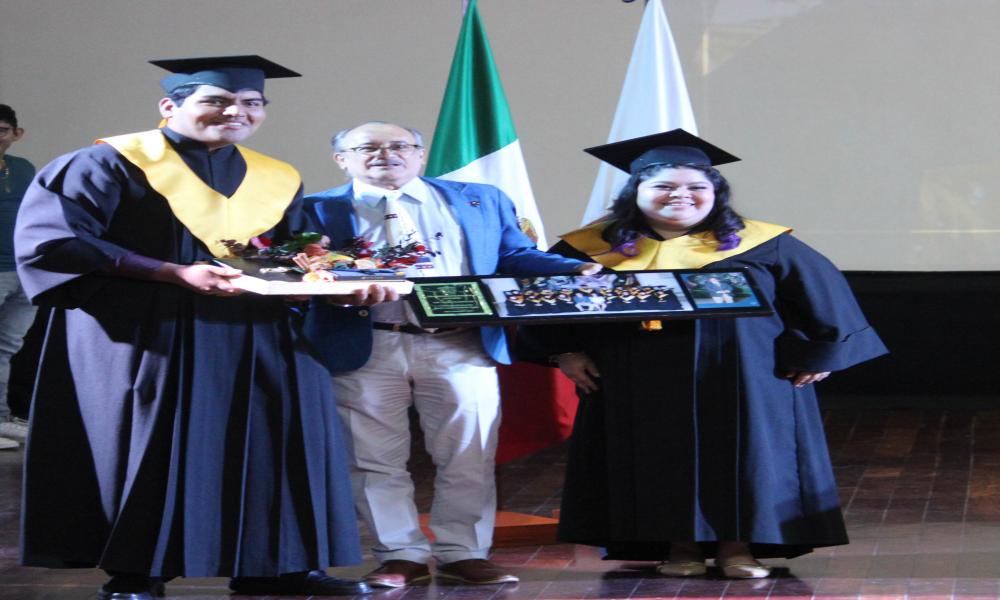 CUCosta celebra la graduación de tres licenciaturas con ceremonia académica institucional