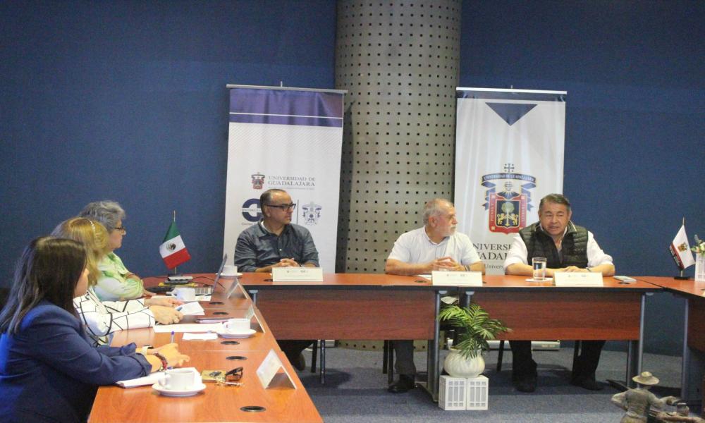 Autoridades universitarias presentan proyectos académicos de interés para industriales