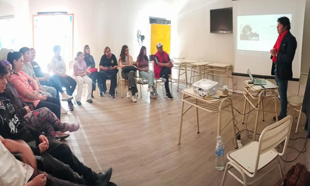 Estudiantes de Artes Visuales fortalecen su proyección internacional en residencia académica y artística en Argentina