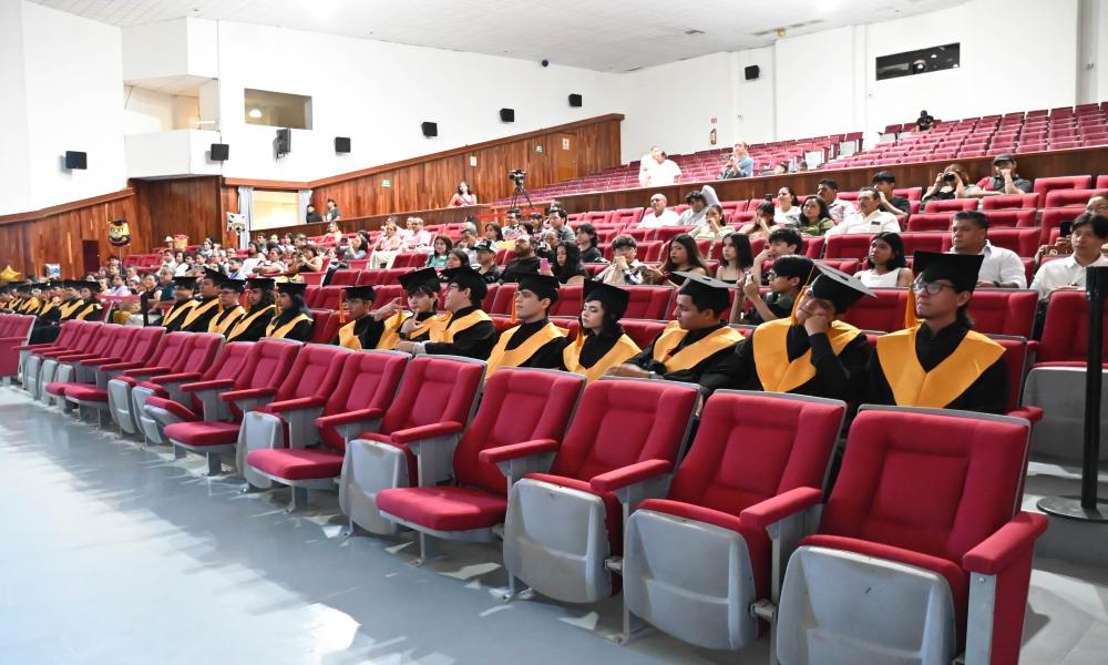 CUCosta celebra graduación de Ingenierías en Videojuegos y Telemática