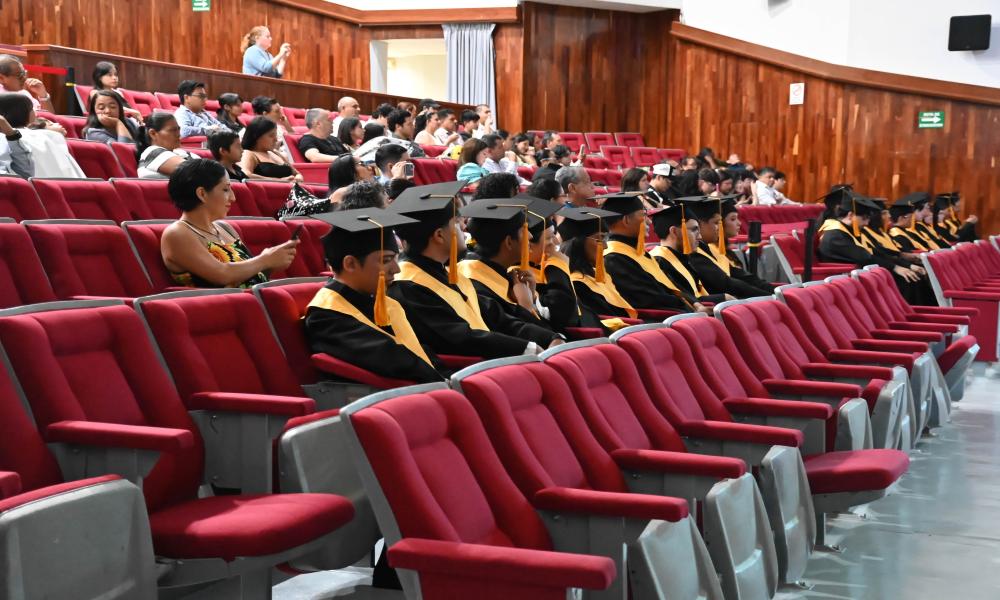 CUCosta celebra graduación de Ingenierías en Videojuegos y Telemática