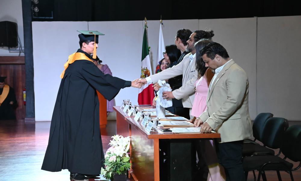 CUCosta celebra graduación de Ingenierías en Videojuegos y Telemática