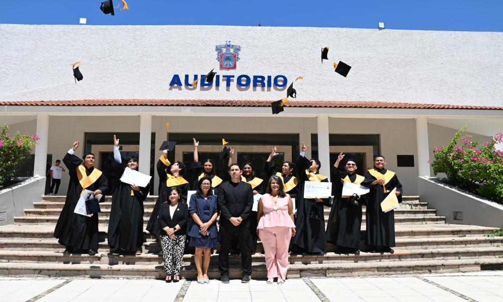 CUCosta celebra graduación de Ingenierías en Videojuegos y Telemática