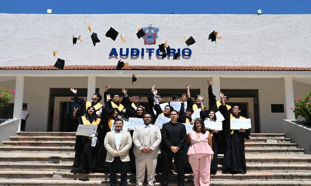 CUCosta celebra graduación de Ingenierías en Videojuegos y Telemática