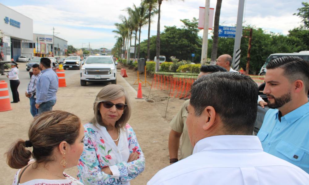 La Rectora del CUCosta acompaña al Gobernador en gira de trabajo en Puerto Vallarta