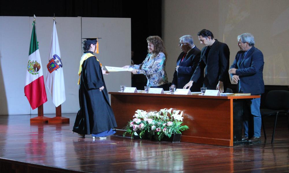 Egresan 50 arquitectos de la XLIII Generación del CUCosta