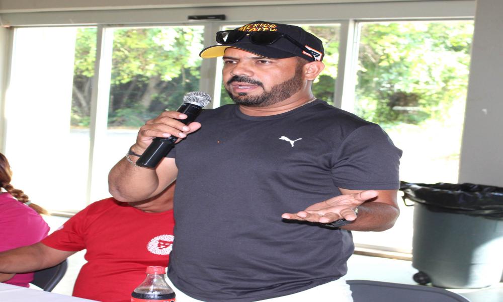 Rectora del CUCosta reconoce labor de Servicios Generales y escucha propuestas de mejora