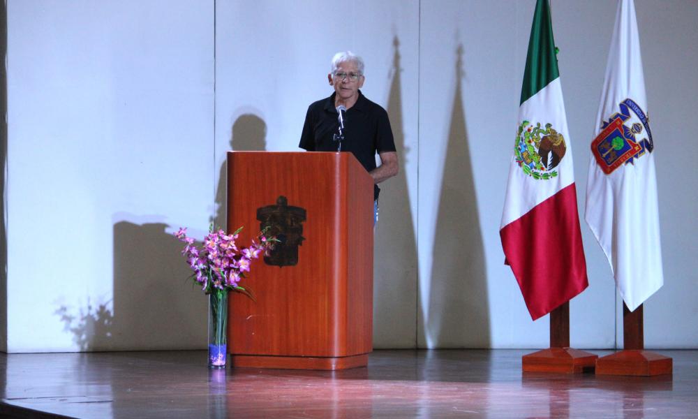CUCosta rinde homenaje a su personal por décadas de servicio y compromiso con la educación