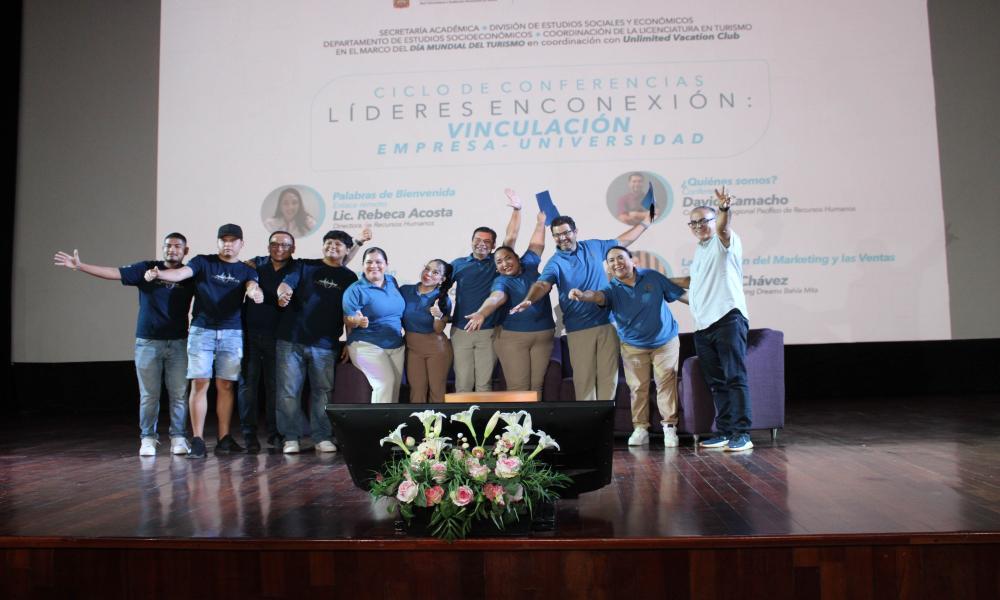 Estudiantes de CUCosta se conectan con líderes de Unlimited Vacation Club en el Día Mundial del Turismo