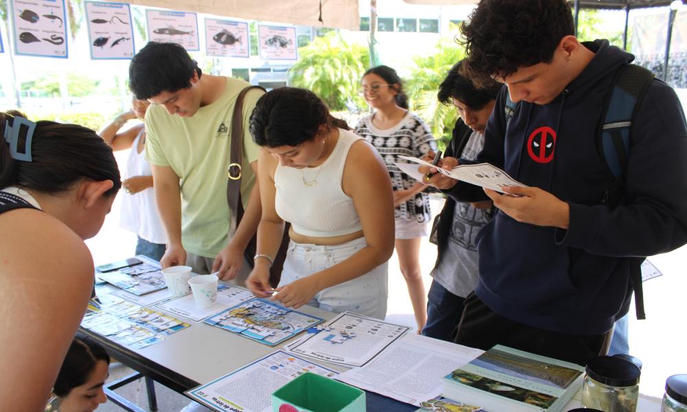 Celebra CUCosta el Día Mundial de los Animales con la Feria Ambiental