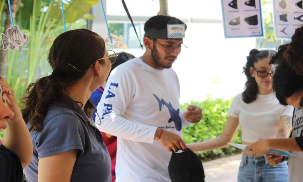 Celebra CUCosta el Día Mundial de los Animales con la Feria Ambiental