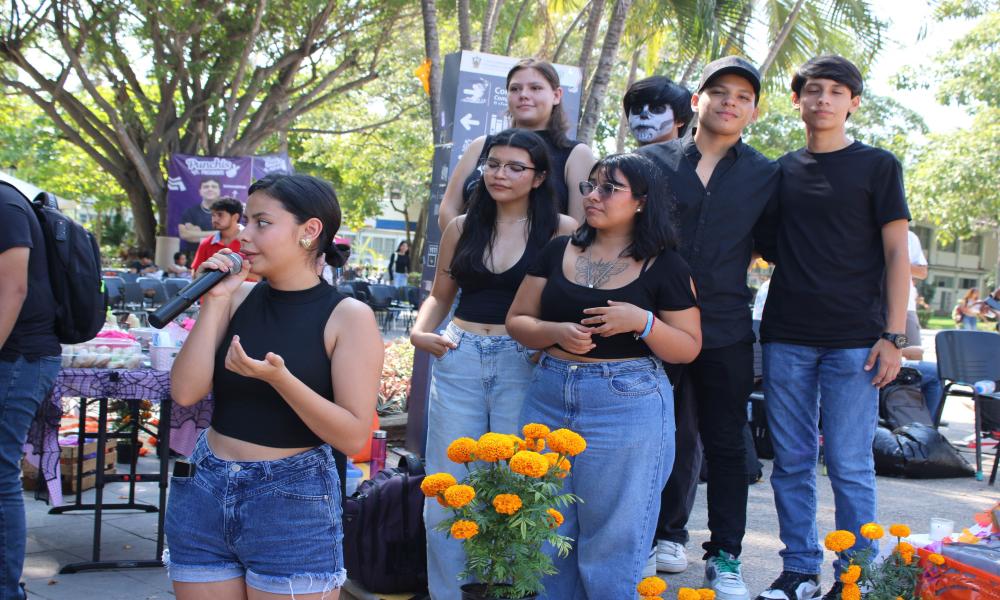 CUCosta conmemora el Día de Muertos con actividades académicas y culturales