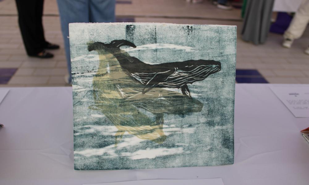 Inauguran en CUCosta la exposición artística “Un Solo Mar, Arrecifes Coralinos Ciudades Submarinas”