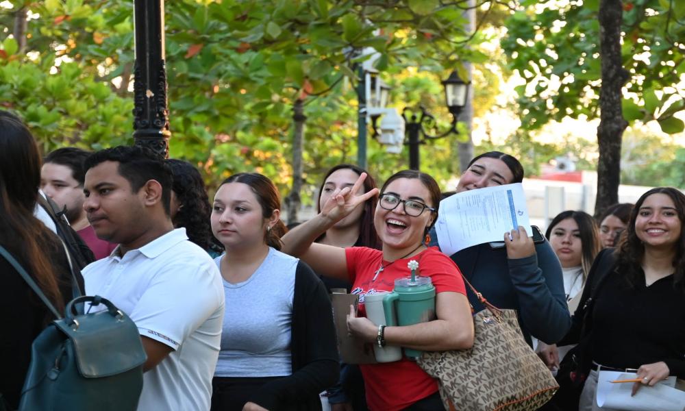 437 estudiantes del calendario 2025-B presentan el EGEL Plus de Ceneval en CUCosta