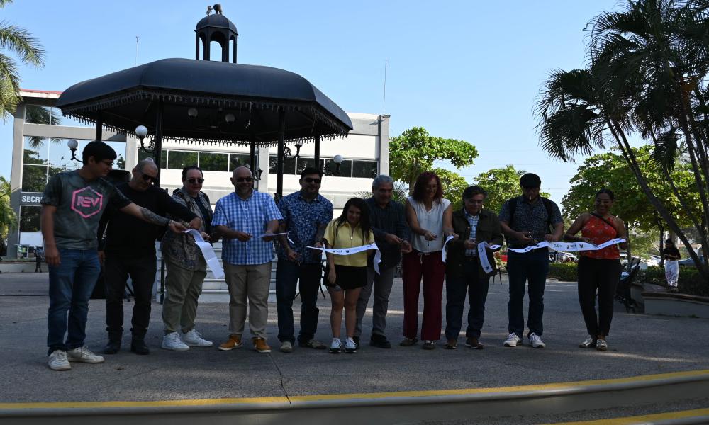 Exposición de Diseño para la Comunicación Gráfica resalta talento estudiantil