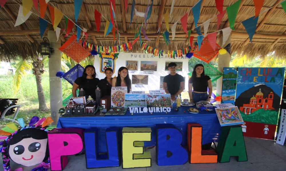 Estudiantes participan en el XXII Campamento de Recreación, Cultura Física y Deportes