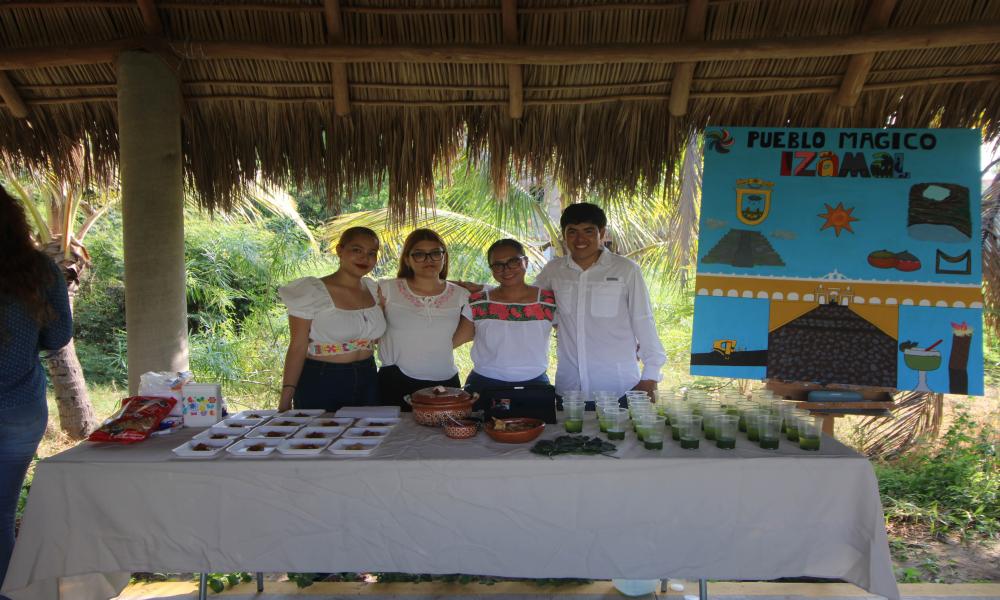 Estudiantes participan en el XXII Campamento de Recreación, Cultura Física y Deportes