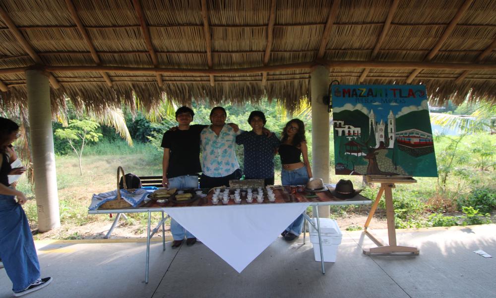 Estudiantes participan en el XXII Campamento de Recreación, Cultura Física y Deportes