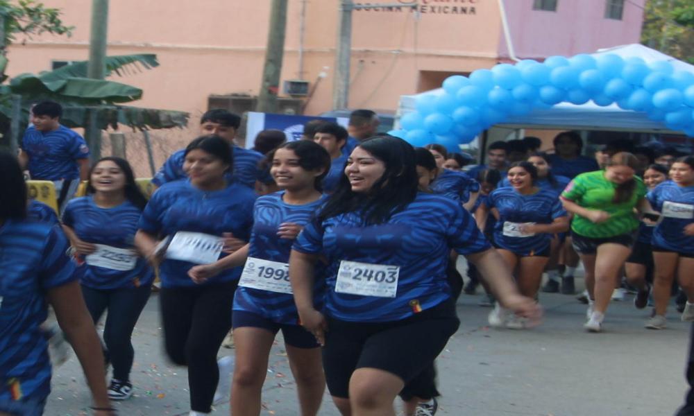 Participantes de la VI Carrera Leones Negros Diagnosti-k 2025 - Tuito