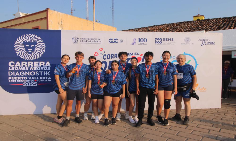 Participantes de la VI Carrera Leones Negros Diagnosti-k 2025 - Tuito