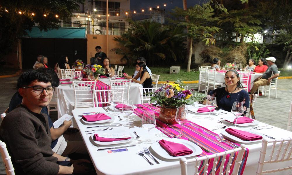 Estudiantes de Ciencias y Artes Culinarias presentan la cena especial “Sabor y Raíz”