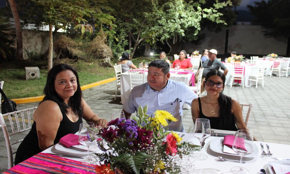 Estudiantes de Ciencias y Artes Culinarias presentan la cena especial “Sabor y Raíz”