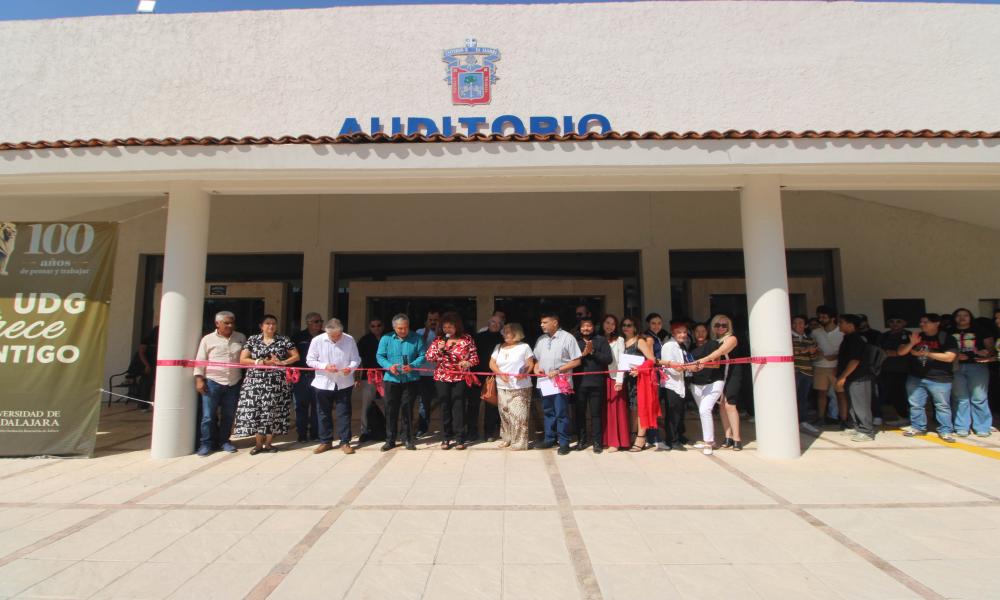 CUCosta celebra 25 años de la Licenciatura en Arquitectura con homenaje a su comunidad académica