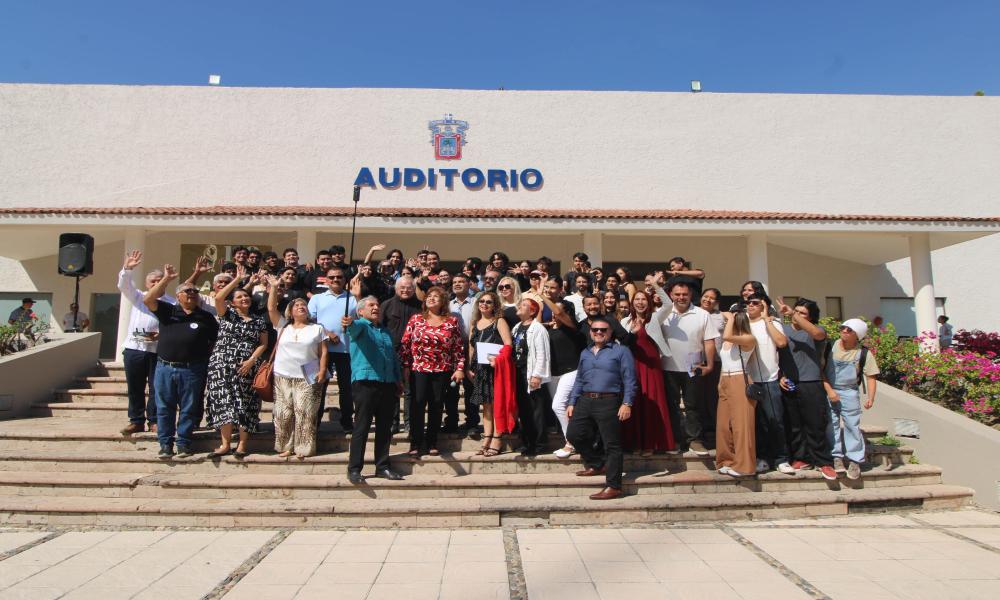 CUCosta celebra 25 años de la Licenciatura en Arquitectura con homenaje a su comunidad académica