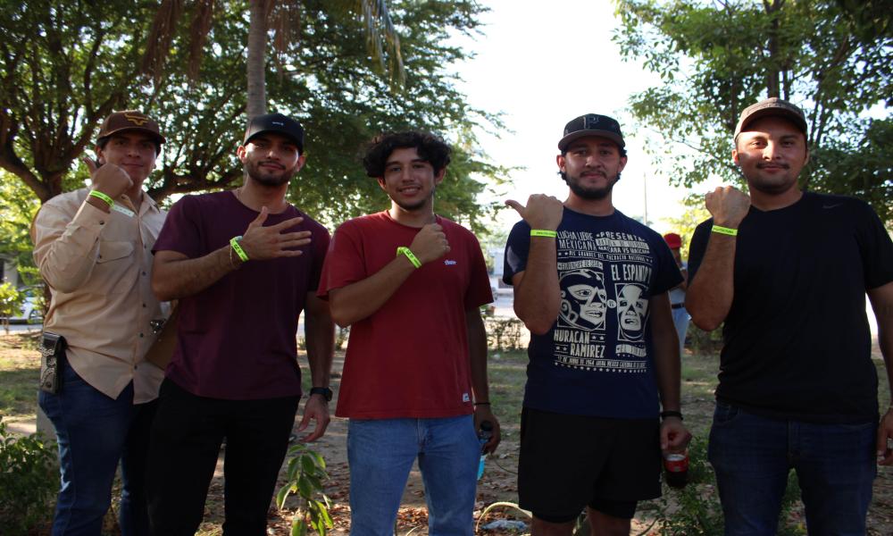 Comunidad universitaria del CUCosta y del CUSur se une en apoyo a familias afectadas por las inundaciones en Villas de Ixtapa