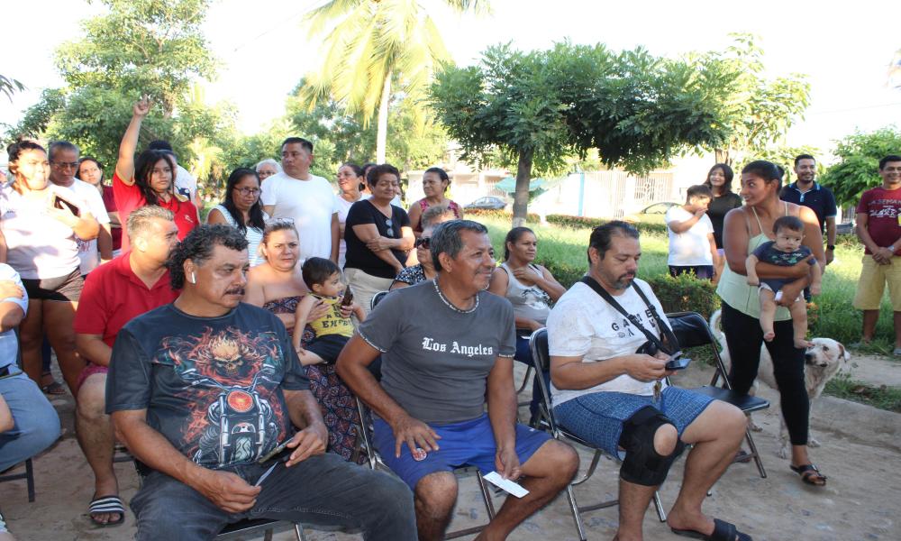 Comunidad universitaria del CUCosta y del CUSur se une en apoyo a familias afectadas por las inundaciones en Villas de Ixtapa