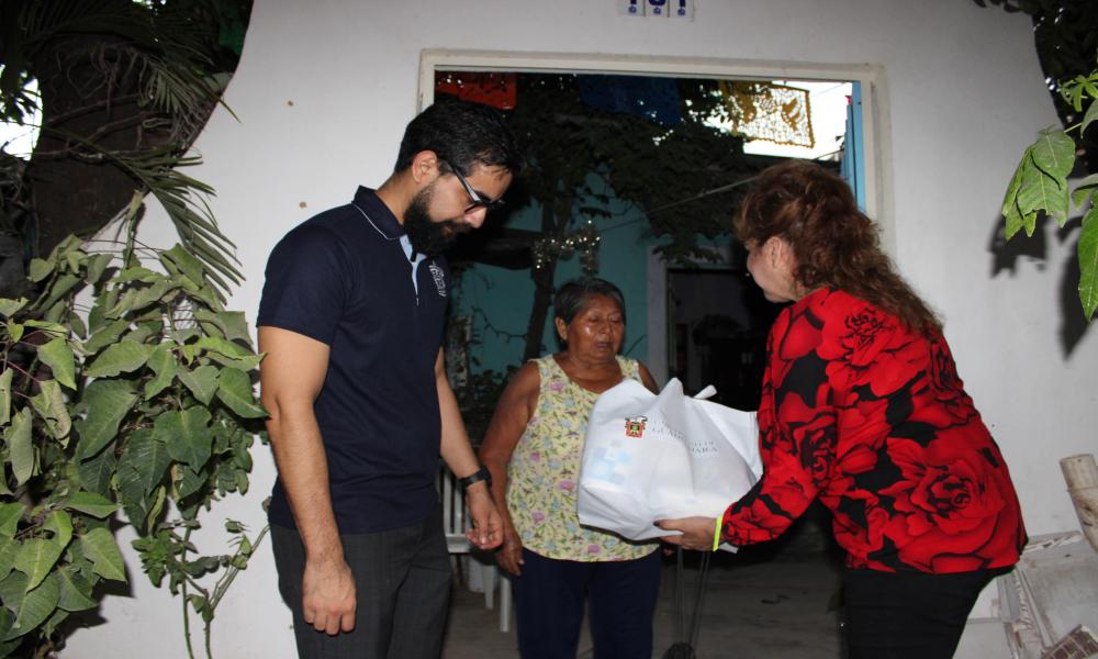 Comunidad universitaria del CUCosta y del CUSur se une en apoyo a familias afectadas por las inundaciones en Villas de Ixtapa