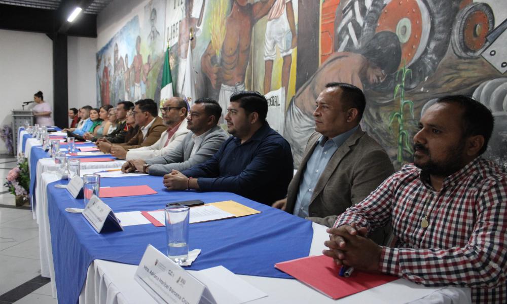 Se gradúan 17 nuevos profesionales en la Sede Tomatlán del CUCosta