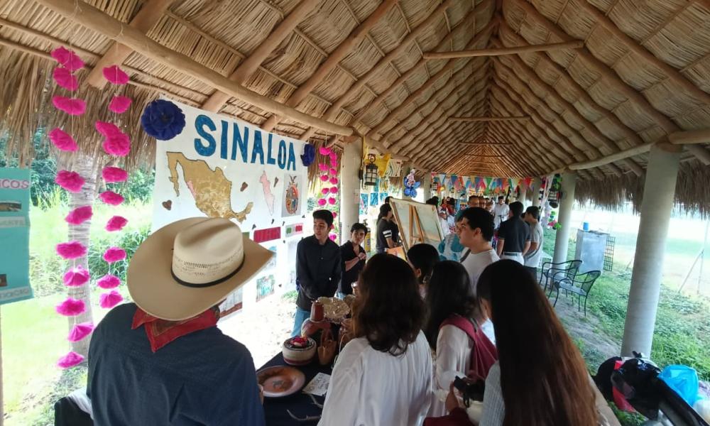 Estudiantes participan en el XXII Campamento de Recreación, Cultura Física y Deportes