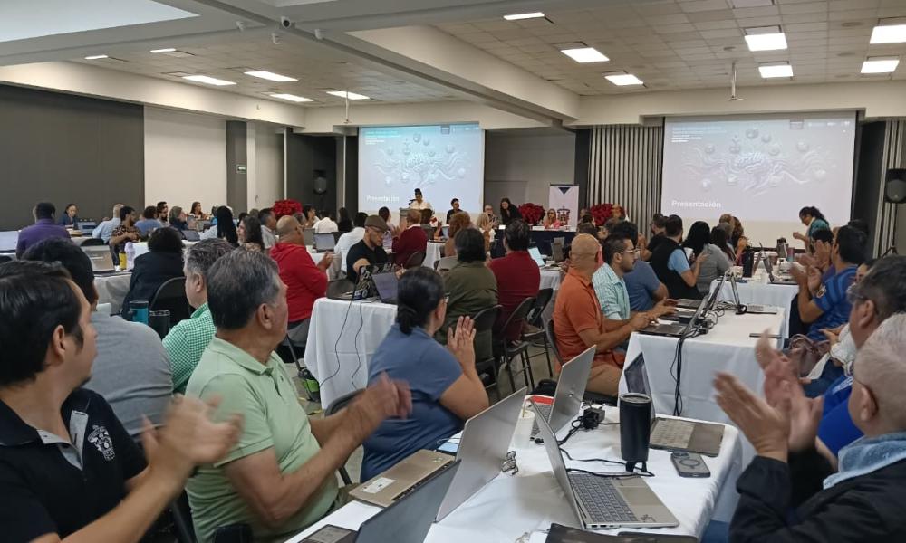 CUCosta primer centro UDG en impartir talleres de IAG aplicada a la docencia