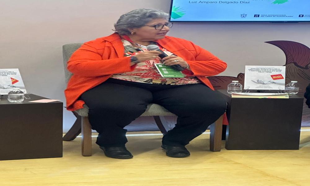 Académicos del Centro Universitario de la Costa presentan dos nuevas obras en la FIL 2025