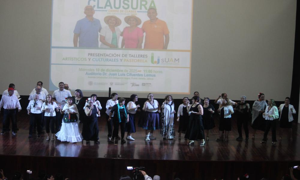 Presentación artísticas y culturales de los talleres, canto, danzón,