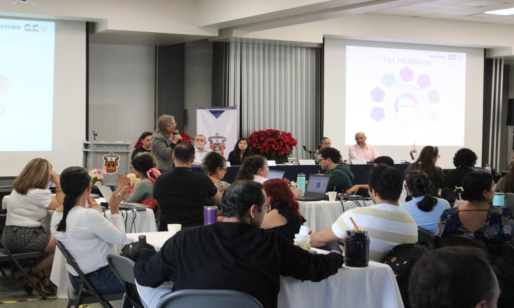 CUCosta fortalece la innovación educativa con la capacitación de 311 docentes en Inteligencia Artificial