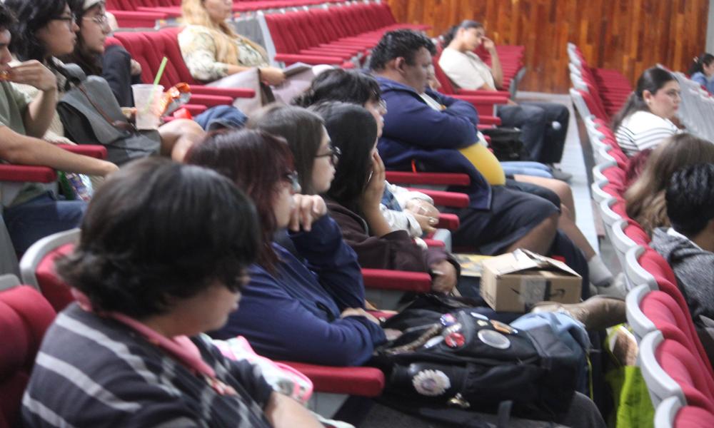 Estudiantes y autoridades del Centro Universitario fortalecen los programas de Artes Visuales
