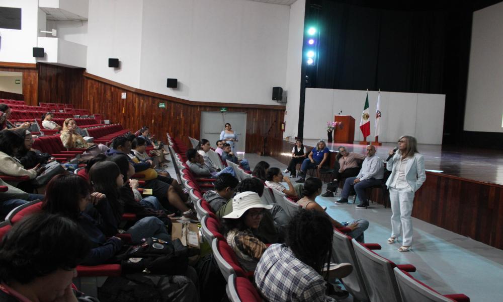 Estudiantes y autoridades del Centro Universitario fortalecen los programas de Artes Visuales