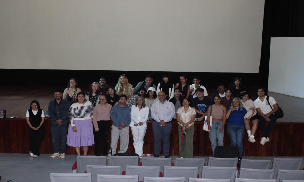 Estudiantes y autoridades del Centro Universitario fortalecen los programas de Artes Visuales