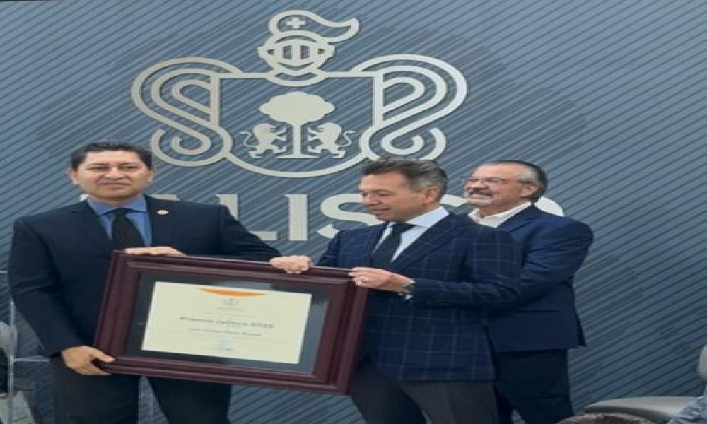 Dr. Luis Javier Plata Rosas recibe el Premio Jalisco 2025 en el Ámbito Científico