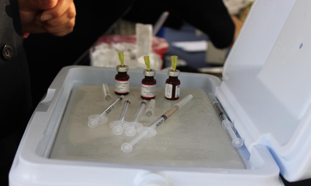 Vacunación contra sarampión continúa ante gran demanda; se aplicaron 500 dosis en CUCosta