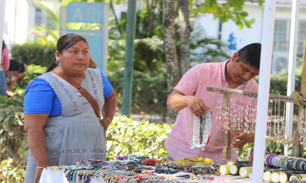 Inicia el Festival “Raíces Vivas: Arte, Lengua y Tradición” en el CUCosta