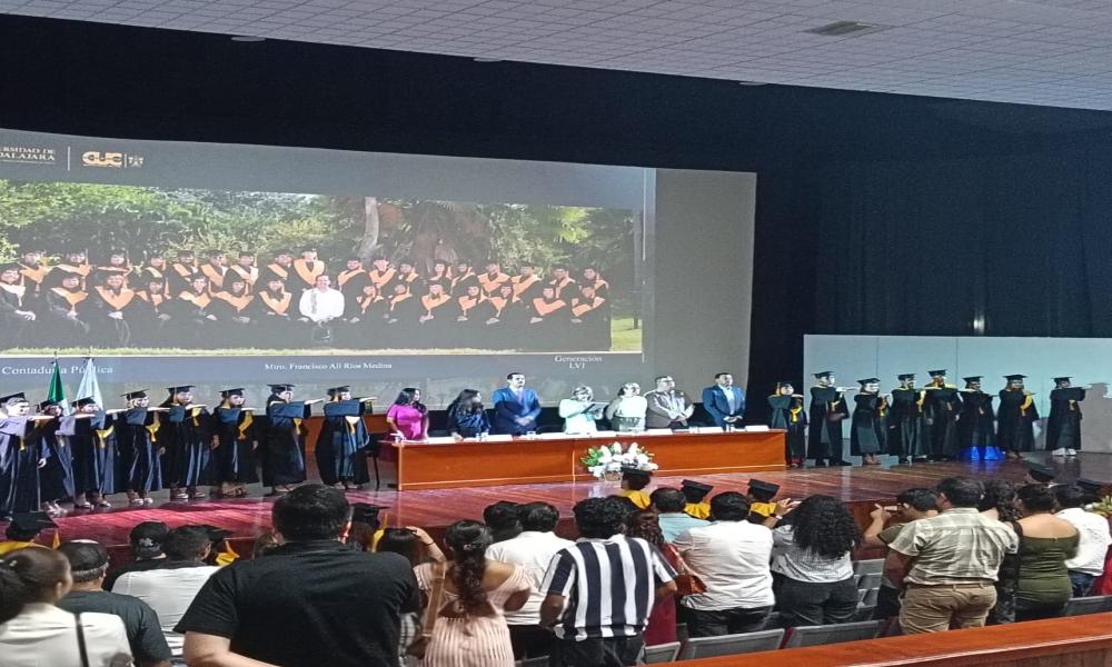 CUCosta celebra acto académico de la LVI Generación de la Licenciatura en Contaduría Pública
