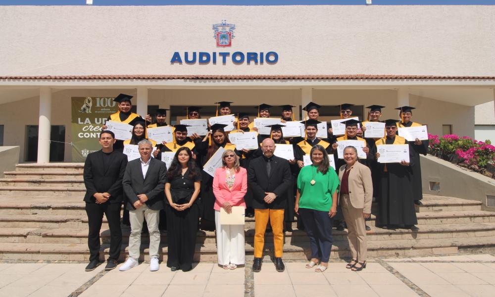 Egresó la LIV generación de Ingeniería en Comunicación Multimedia del CUCosta