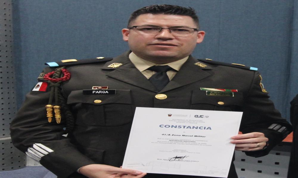 Estudiantes del CUCosta participan en conferencia sobre Seguridad Nacional